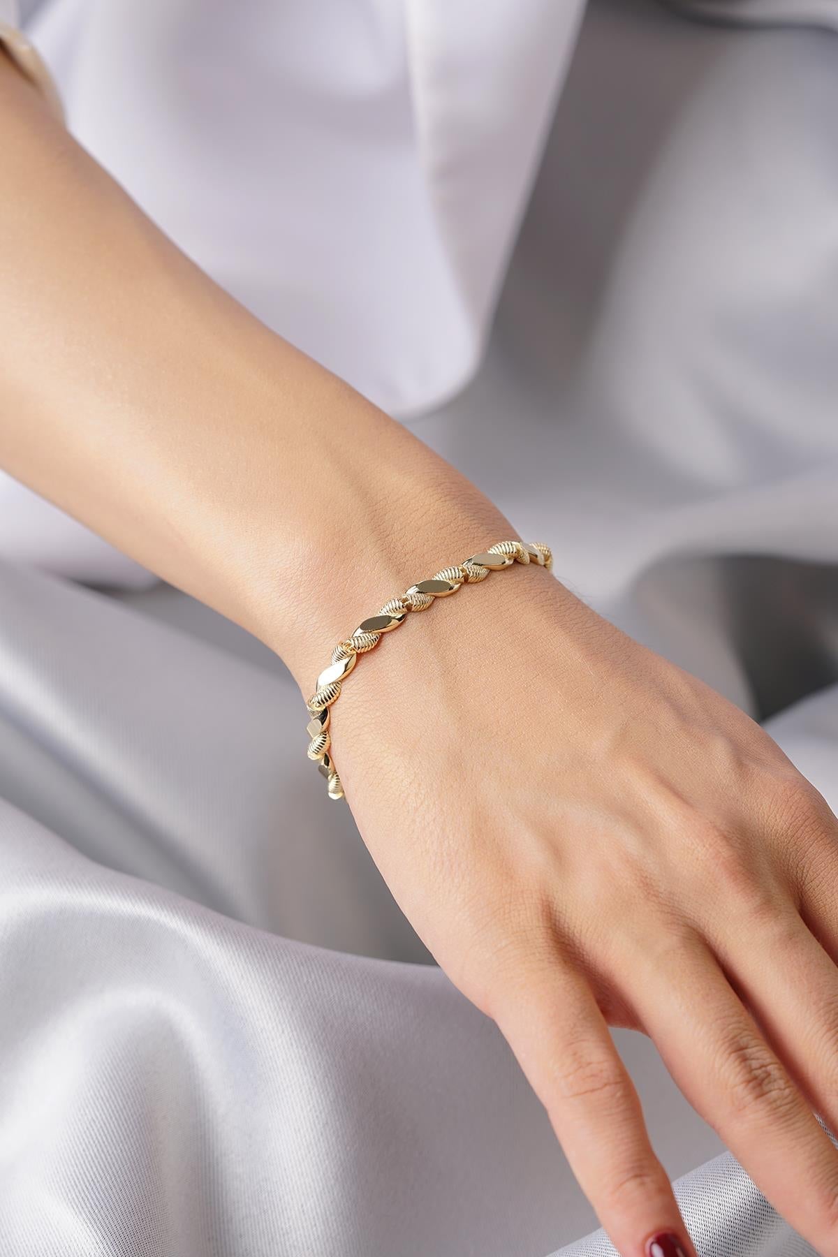 14ct Gold Sparkling Twisted Bracelet - Rosette & Co