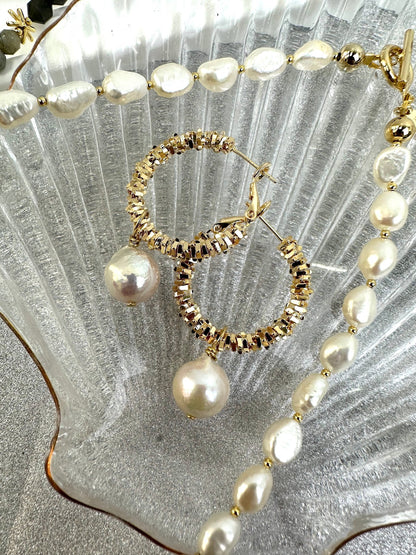 Freshwater Pearls Hook Earrings - Rosette & Co