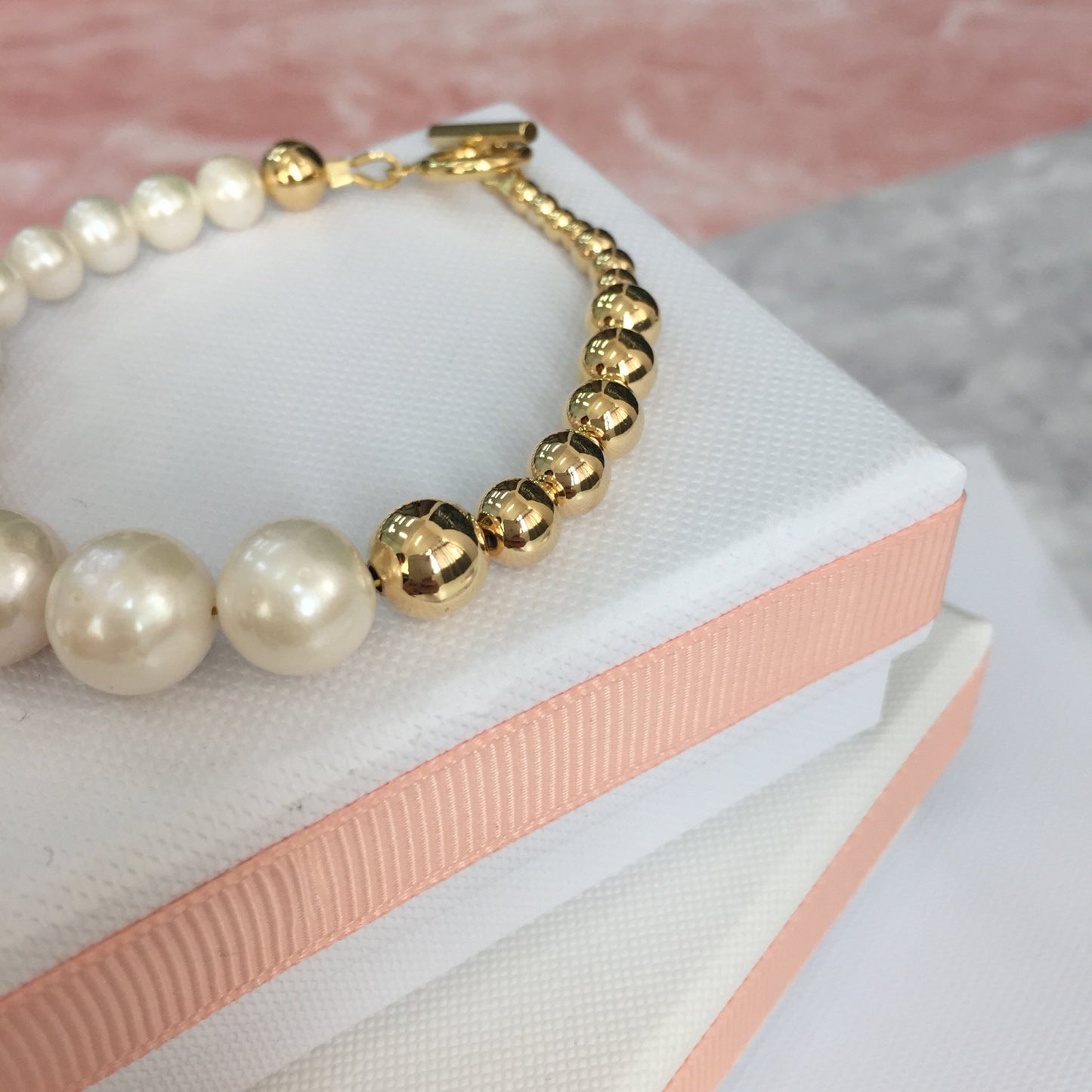 Freshwater Pearls Modern Bracelet - Rosette & Co