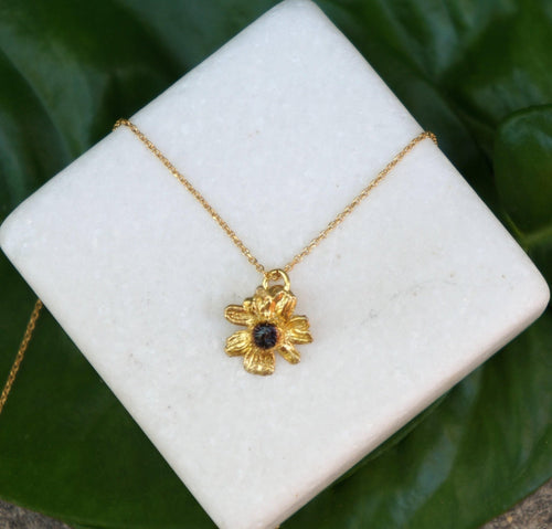 Gold Chamomile Necklace - Rosette & Co