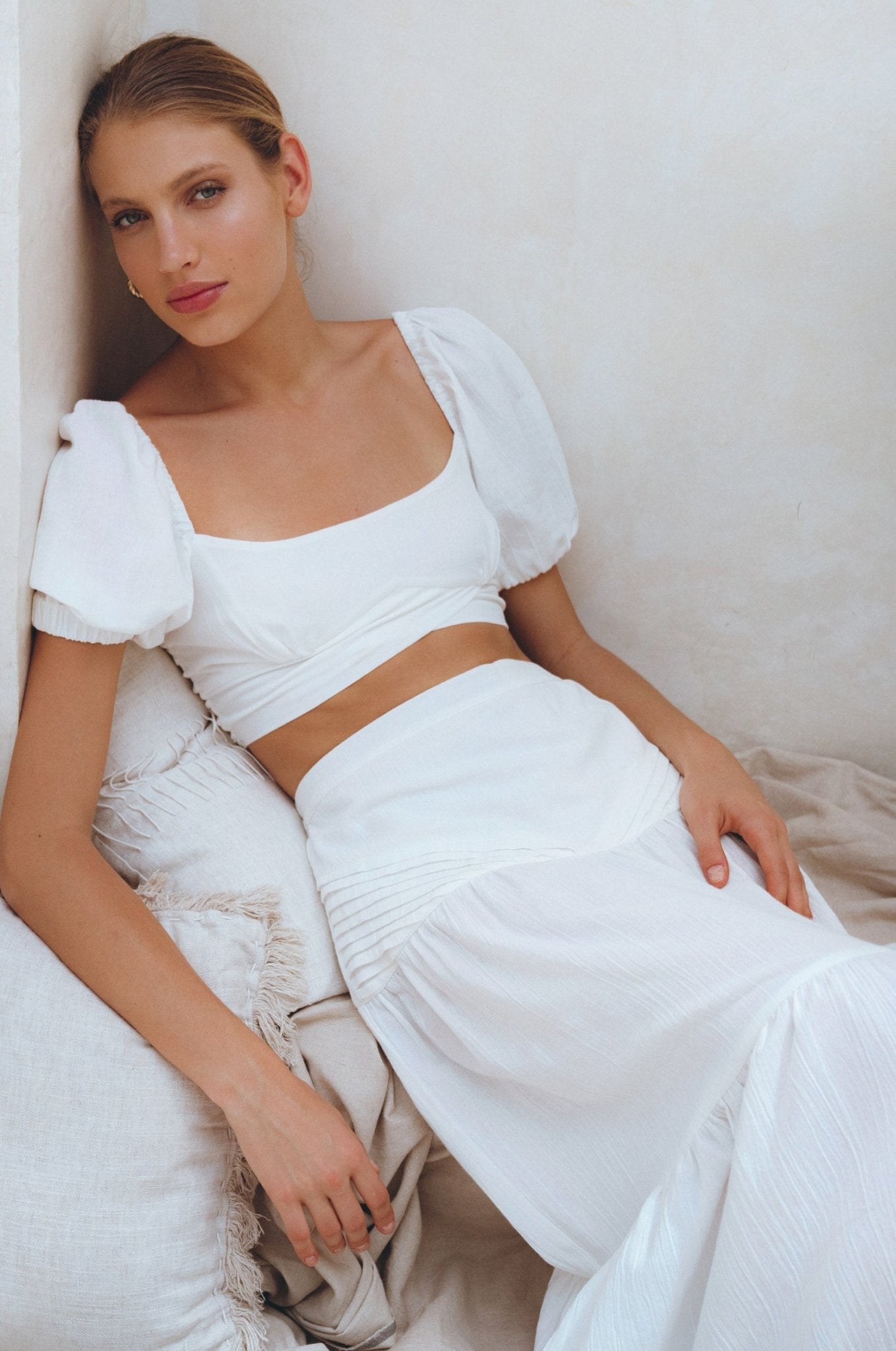 Kiana Linen Crop Top - Rosette & Co
