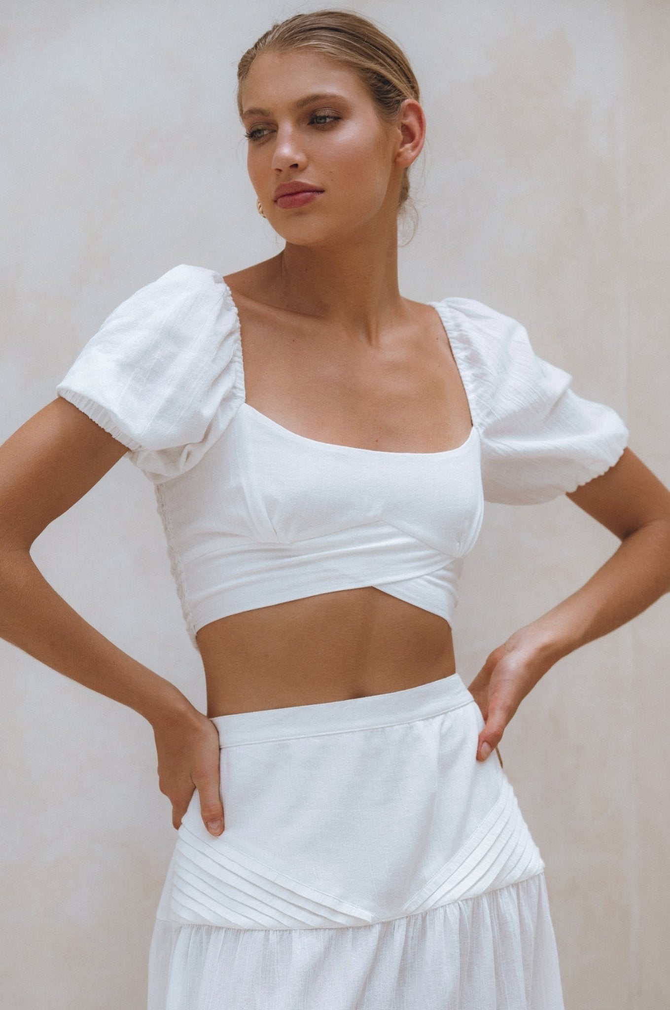 Kiana Linen Crop Top - Rosette & Co