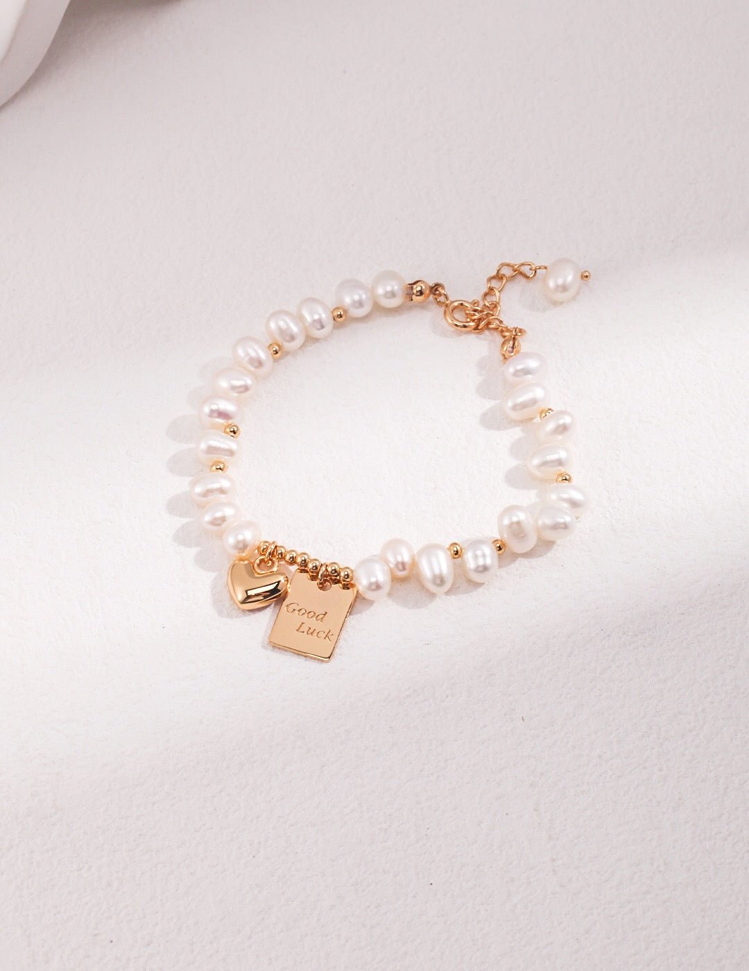 Lucky Engraved Freshwater Pearls Bracelet - Rosette & Co