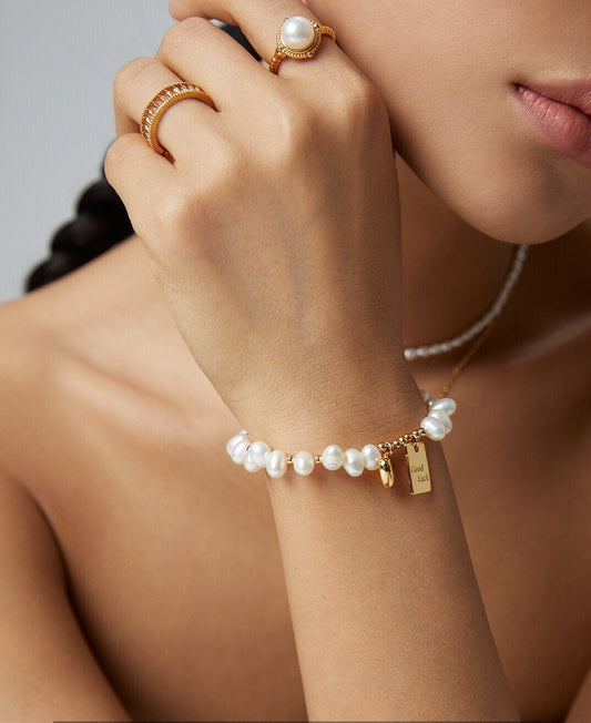 Lucky Engraved Freshwater Pearls Bracelet - Rosette & Co
