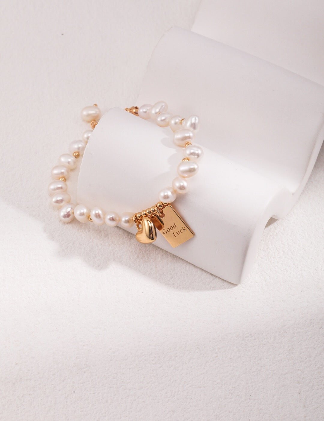 Lucky Engraved Freshwater Pearls Bracelet - Rosette & Co