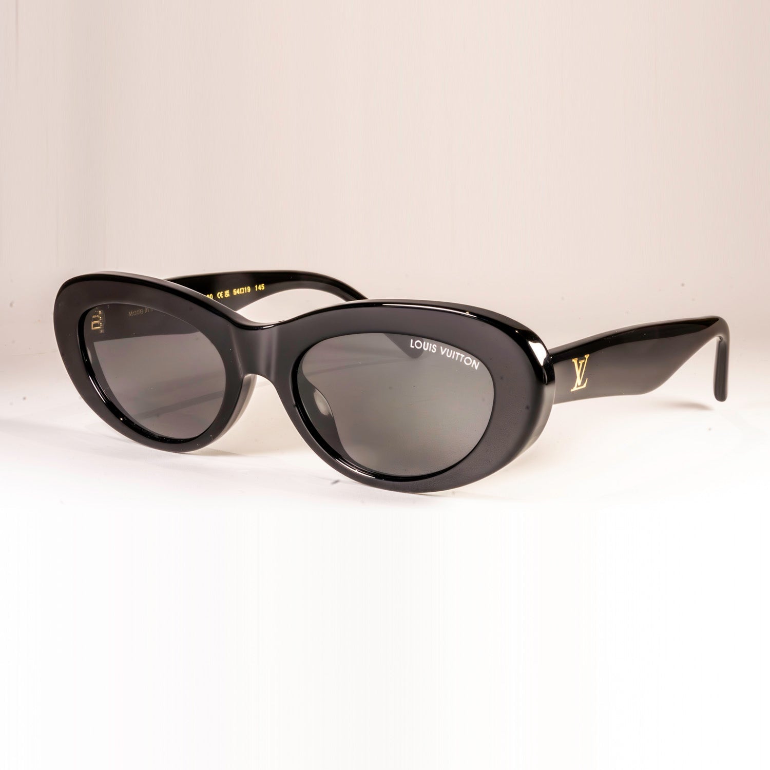 LV Fame Oval Sunglasses - Rosette & Co